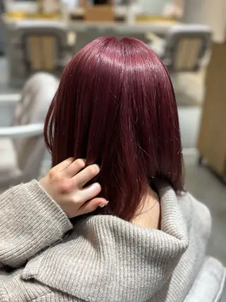 セミロング カラー 三吉 純のヘアスタイル