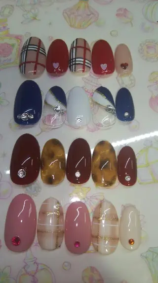 ネイル 田代 夏子のネイルデザイン