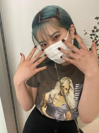 ネイル 顔周りカット/透明感 カラー✂️MEIのヘアスタイル