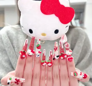 ネイル グロー ネイルのネイルデザイン