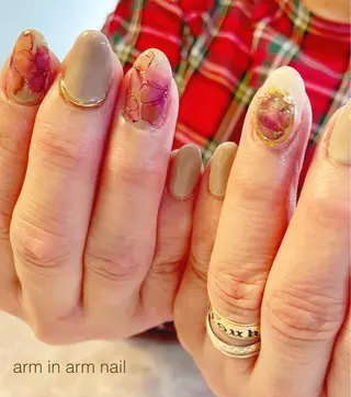 ネイル arm in arm ︎✿Yamamotoのマツエク・マツパデザイン