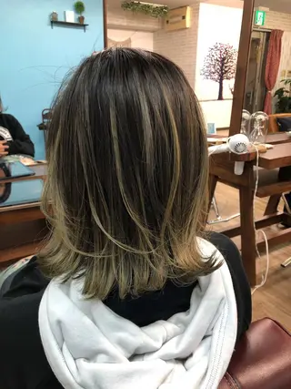 ミディアム 髪質改善ayame 横山諒のヘアスタイル