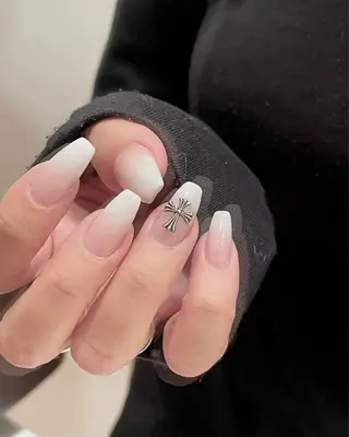 ネイル Me d'eau所属・Me d'eau Rinaのネイルデザイン