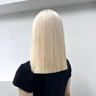 セミロング カラー 北浦 雅のヘアスタイル