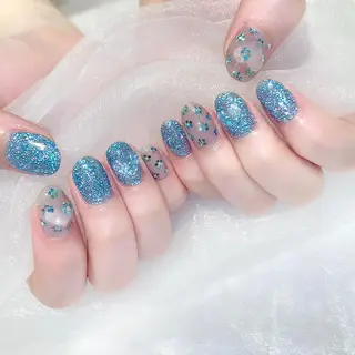 ネイル Kanon 🤍のネイルデザイン