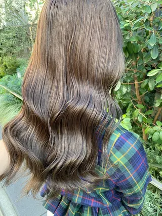 セミロング カラー ヘアアレンジ 外苑前NO.1艶髪 透明感カラーのヘアスタイル