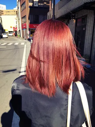 ミディアム カラー ✖️リーアキト LEEAKITO✖️のヘアスタイル