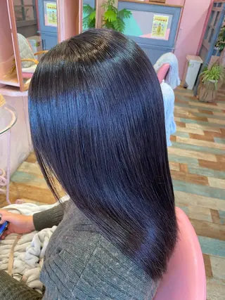 ミディアム 𝙼𝚒𝚎𝚗𝚎 𝚙𝚒𝚗𝚔所属・山本 葵のヘアスタイル