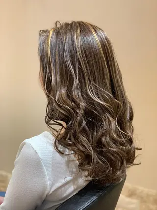 ロング カラー 関口 友行のヘアスタイル