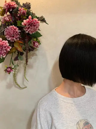 ショート ウスイマイコ カット/ケアカラーのヘアスタイル