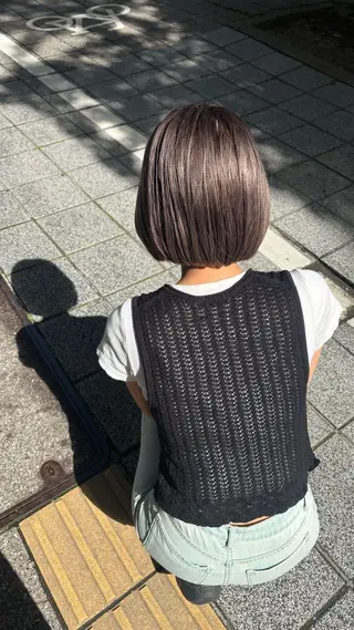 ショート カラー 🍓ハイトーンカラー 🎀nene🍓のヘアスタイル