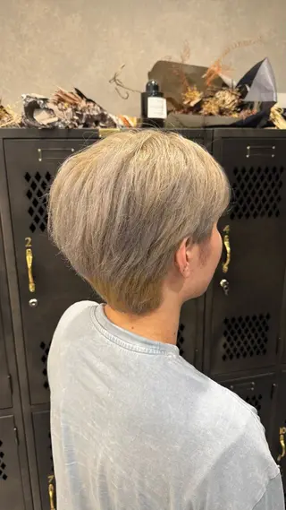 カラー 加藤 小春のヘアスタイル