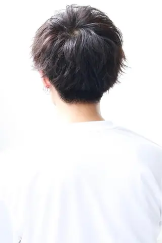 ショート カラー パーマ メンズ 赤み消し🌿 透明感カラー🫧のヘアスタイル