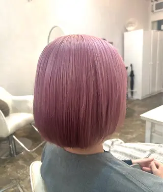 ショート カラー 小磯 維織のヘアスタイル