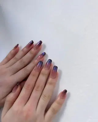 ネイル 鈴木 愛理のネイルデザイン