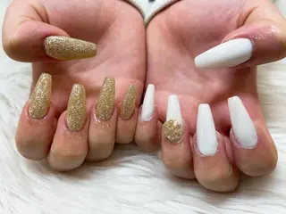 ネイル SOARE🤍 🤍のネイルデザイン