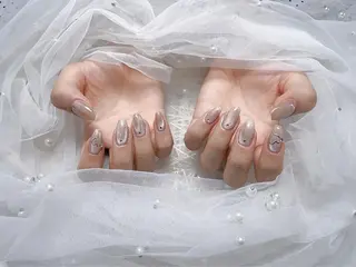 ミディアム ラベンダーネイルサロン所属・日暮里🌷 ゆな（ネイル）のネイルデザイン