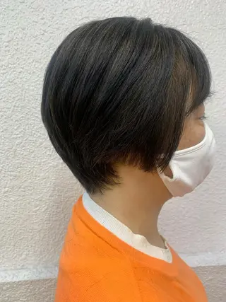 ショート 🧨ブリーチー×ボブ レイヤー💎じゅえるのヘアスタイル