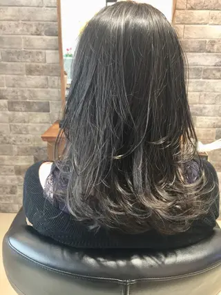 ミディアム 所渉/韓国レイヤー /ウルフカットのヘアスタイル