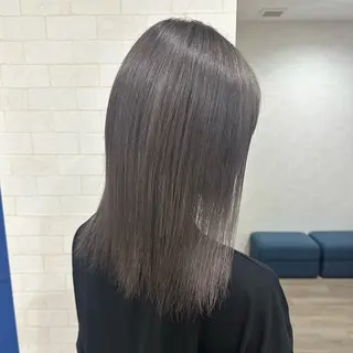 セミロング カラー CHEMIR所属・安田 萌菜のヘアスタイル