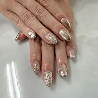 ネイル Msalon所属・渡久地 夢のネイルデザイン