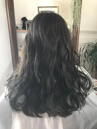 ショート ミディアム セミロング ロング カラー FOLK所属・白髪ぼかしハイライト バレイヤージュヤマトのヘアスタイル