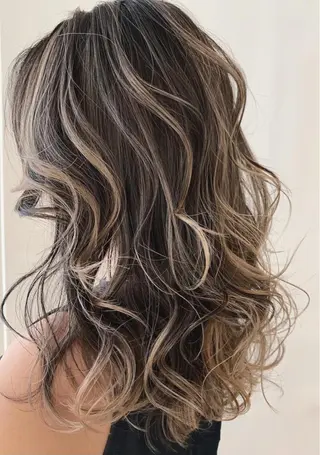 ロング カラー Seventh Sense所属・Seventh Senseのヘアスタイル