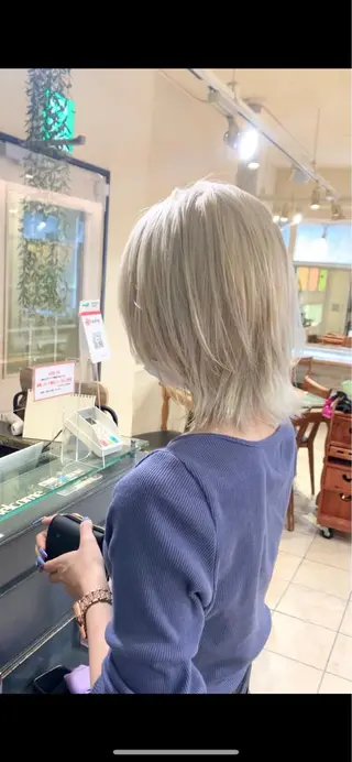セミロング カラー パーマ ヘアアレンジ メンズ キッズ ネイル マツエク・マツパ アイブロウ 🦕ウルフカット 🦕ａｋｉｈｏのヘアスタイル