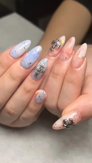 ネイル 関山 志乃のネイルデザイン