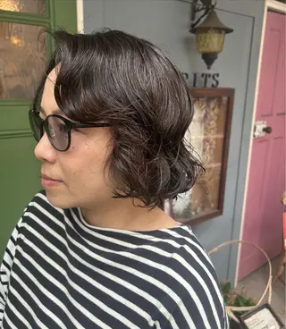 ショート パーマ 清水千優/パーマ/透 明感カラー/メンズのヘアスタイル