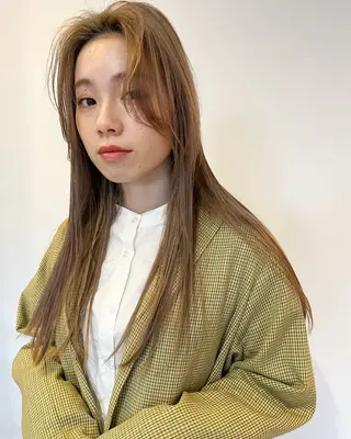 ロング カラー 鈴木 美紅のヘアスタイル