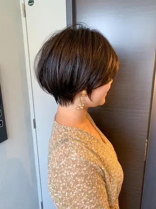 ショート Lond enikaのヘアスタイル