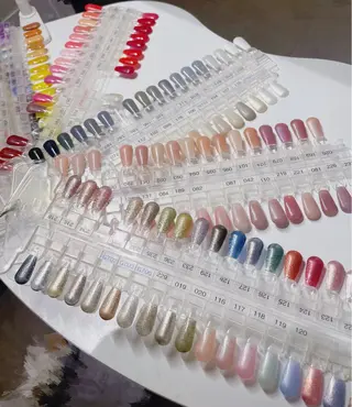 ネイル 小林みお @ibelu京橋店のネイルデザイン