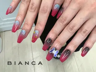 ネイル ネイルサロンビアンカ 大宮店長 モリサワのネイルデザイン