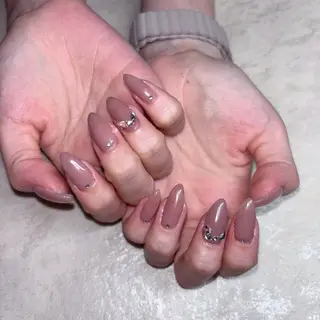 ネイル mimi 高石桃朱のネイルデザイン