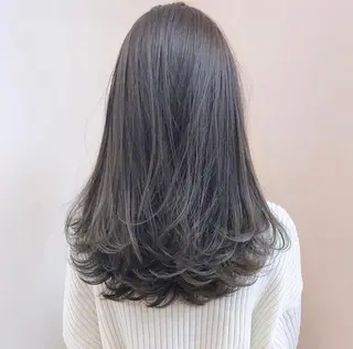 セミロング カラー HATSUMEI ゆうまのヘアスタイル