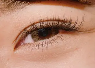 マツエク・マツパ little honey所属・airi .uのマツエク・マツパデザイン