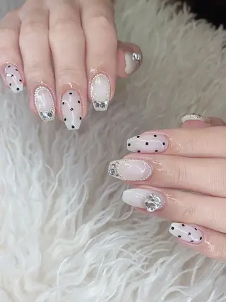 ネイル n o q r m. n a c h iのネイルデザイン