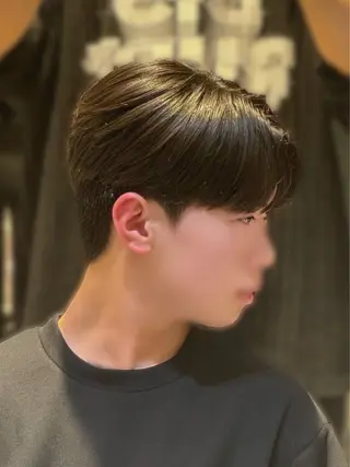 ショート パーマ メンズ YUKI🇰🇷 カルマ／ダウンパーマのヘアスタイル