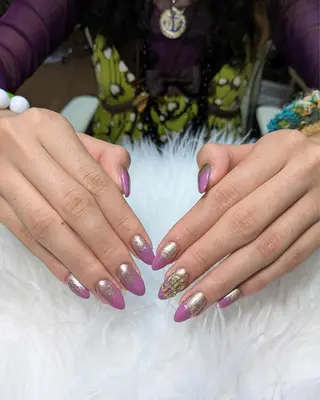 ネイル Queen Nail 柏店　クイーンネイルのネイルデザイン