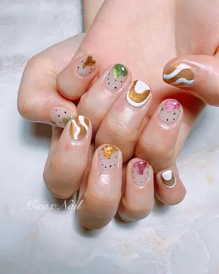 ネイル 市川 麻衣子のネイルデザイン