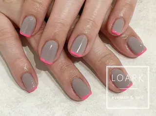ネイル LOARK nail Rina🫧のネイルデザイン