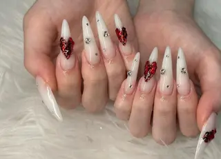 ネイル モニカ アキイのネイルデザイン