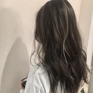 ロング カラー 宮内 真乃のヘアスタイル