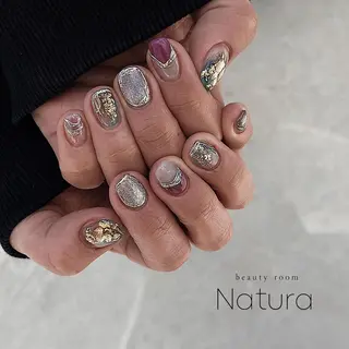 ネイル マツエク・マツパ アイブロウ beautyroom Naturaのネイルデザイン