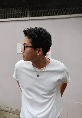 ショート 川副/シャドウ/ 波巻き/メンズパーマのヘアスタイル