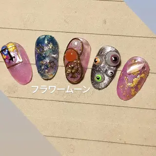 ネイル フラワー ムーンのネイルデザイン