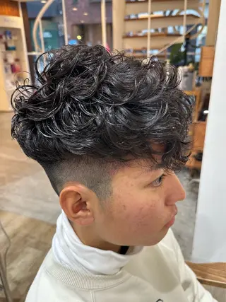 ショート パーマ メンズ peakshair所属・堀江/メンズパーマ 𝒀𝑼𝑻𝑶のヘアスタイル