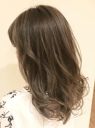ミディアム カラー ハイライト/髪質改善 ✂️十河祐輝のヘアスタイル