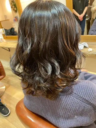 ミディアム 勝沼 佑季のヘアスタイル